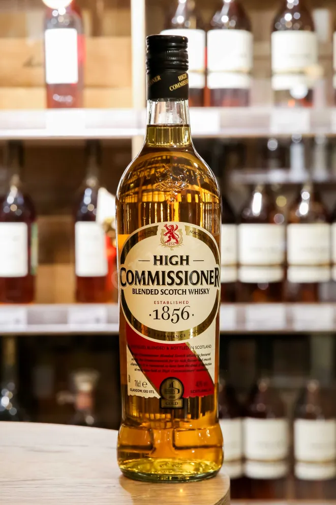 В магазине Крю Профи High Commissioner 0.7 л