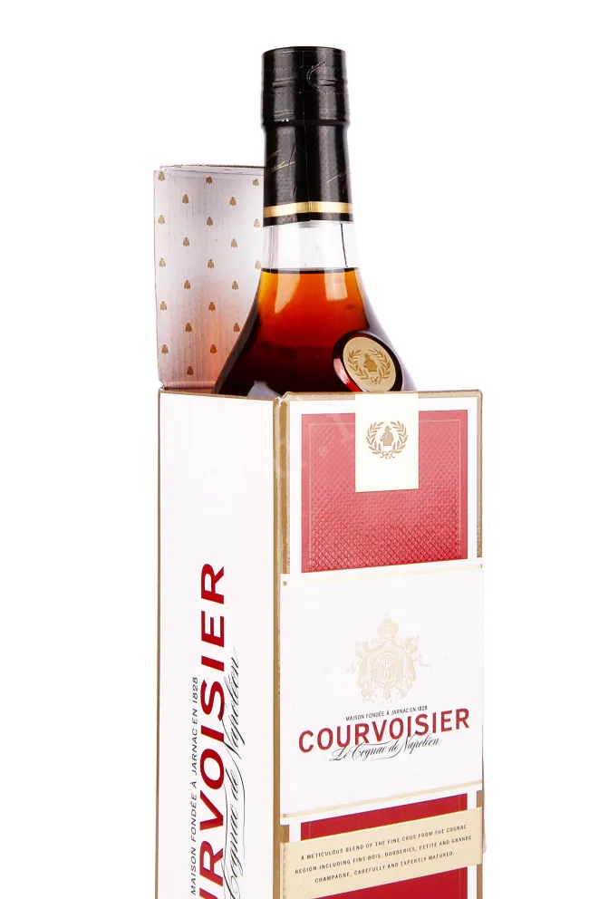В подарочной коробке Courvoisier VSOP gift box 0.5 л