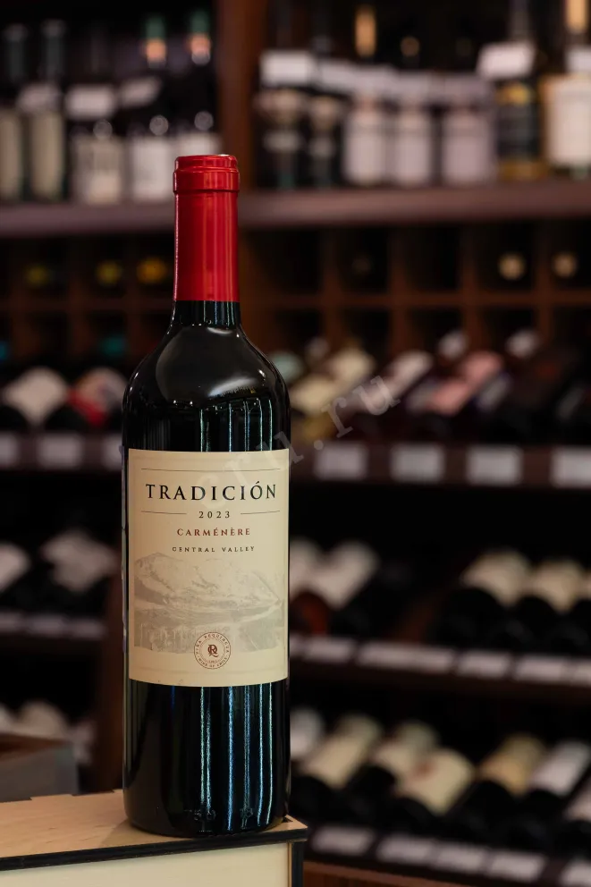 В магазине Крю Профи Tradicion Carmenere 2023 0.75 л