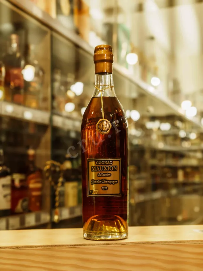 В магазине Крю Профи Mauxion Selection Grand Champagne 1994 0.7 л