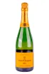 Бутылка Veuve Clicquot Ponsardin Brut with gift box 2019г  0.75 л