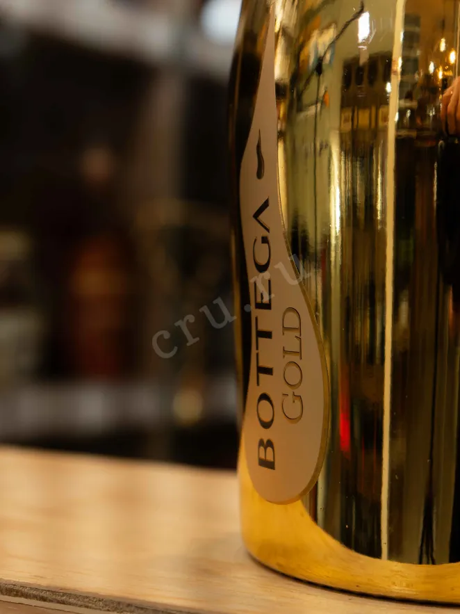 В магазине Крю Профи Bottega Gold in gift box 2022 1.5 л