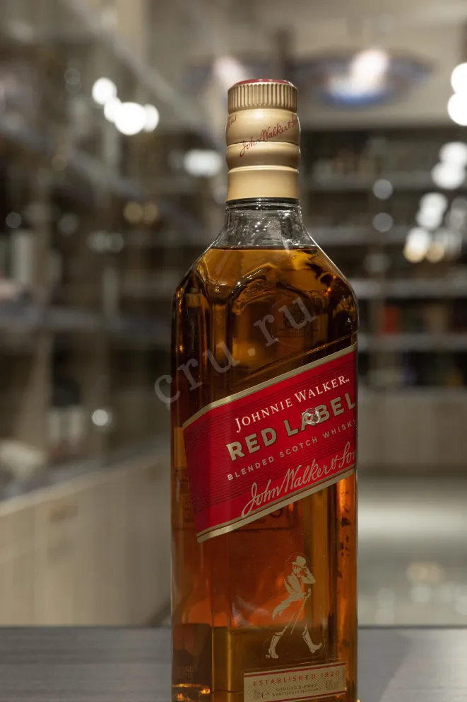 В магазине Крю Профи Johnnie Walker Red Label 0.7 л