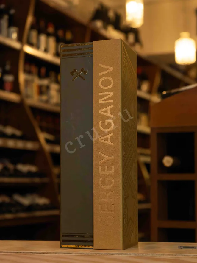 В магазине Крю Профи Marshal I.S. Aganov Collector's in a gift box 2005 0.7 л