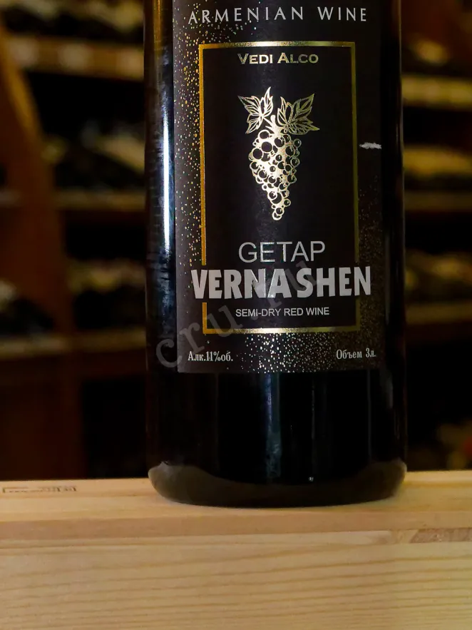 В магазине Крю Профи Getap Vernashen Red Medium-Dry in gift box 2022 3 л