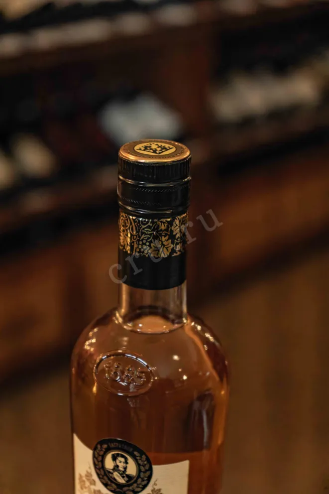 Пробка Kizlyarka Grape Aged 0.5 л