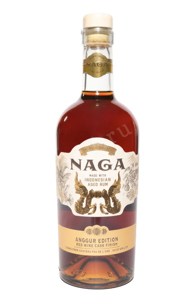 Бутылка Naga Baravia Arrack Anggur Edition Red Wine Cask Finish in tube 0.7 л