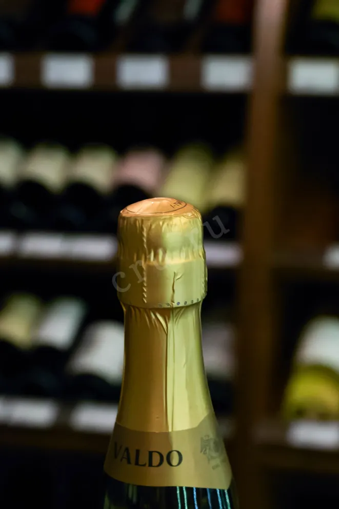 Пробка Valdo Prosecco DOC Extra dry 2024 0.2 л