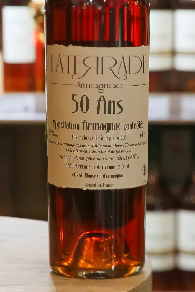 В магазине Крю Профи Laterrade 50 ans in wooden box 0.7 л