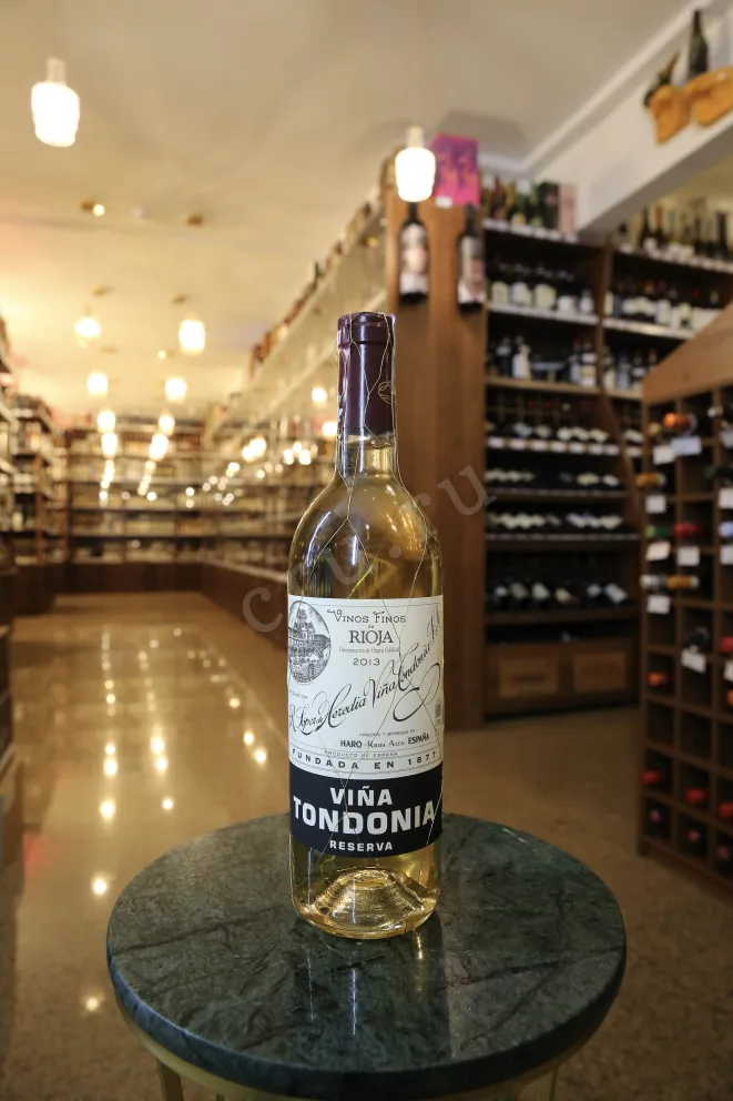 В магазине Крю Профи Rioja Vina Tondonia Reserva White Dry 2012 0.75 л
