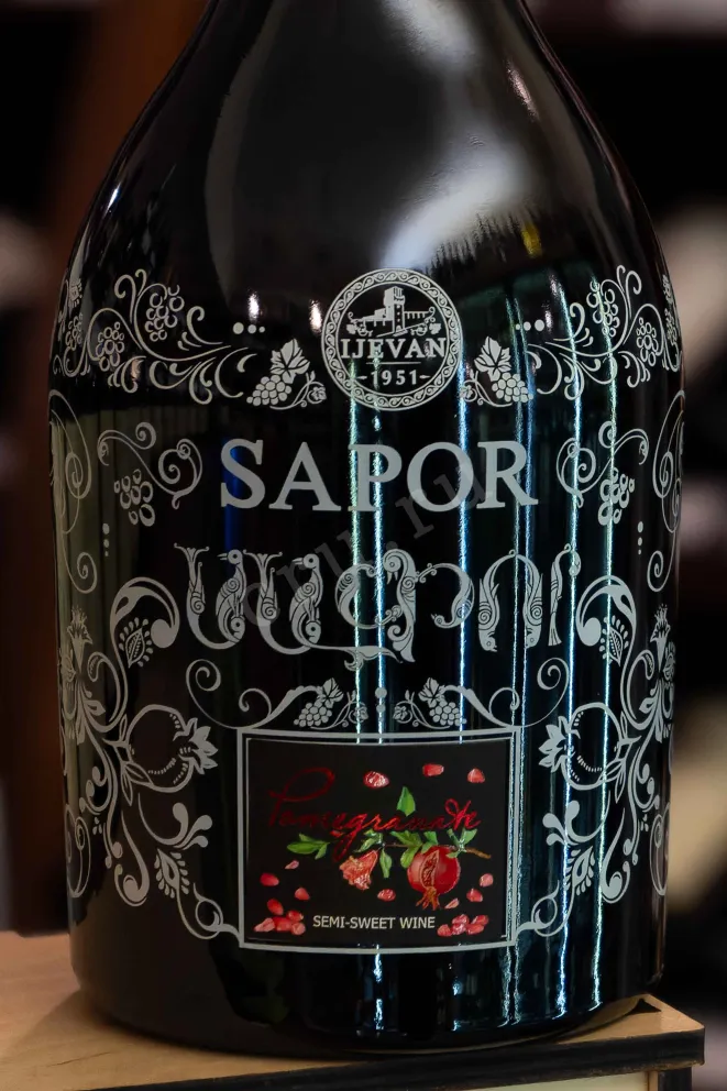 В магазине Крю Профи Ijevan Sapor Pomegranate Semi-Sweet 0.75 л