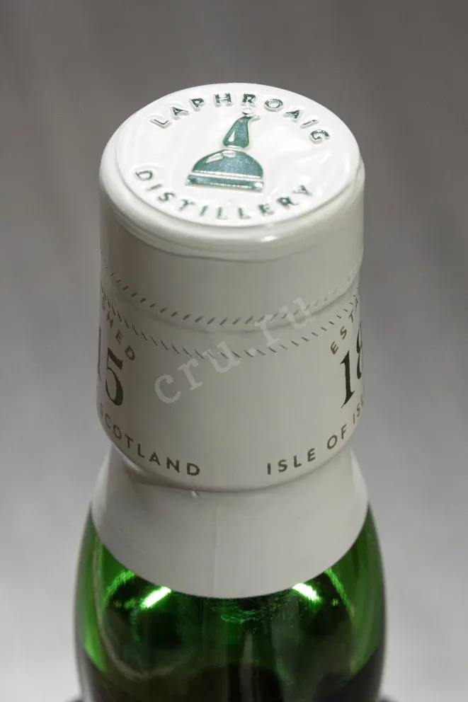 Пробка Laphroaig Cask Strength 10 Years Old in gift box 0.7 л
