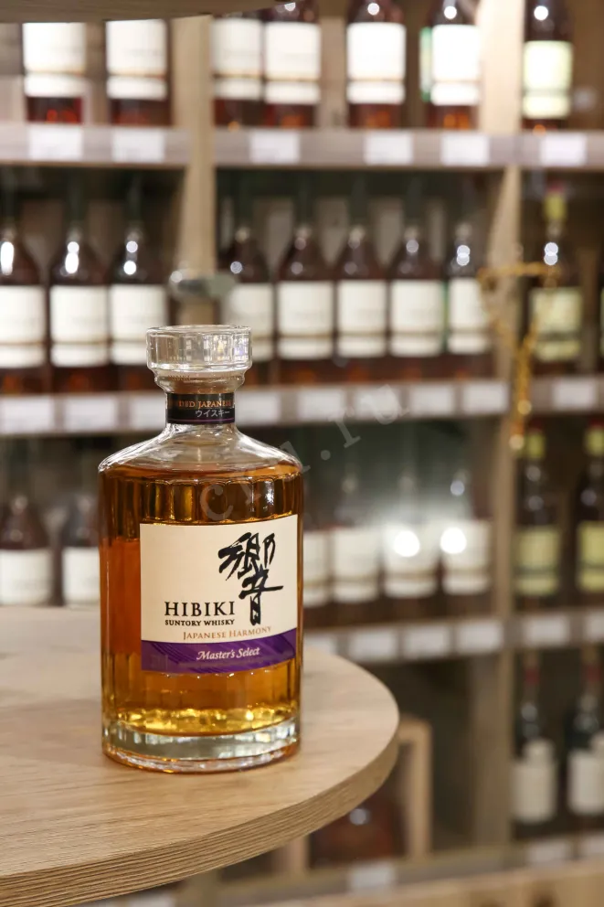 В магазине Крю Профи Hibiki Japanese Harmony Master's Select gift box 0.7 л