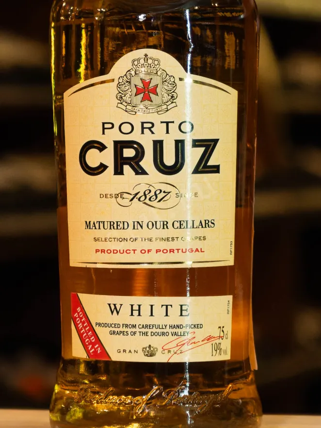 В магазине Крю Профи Cruz White 2019 0.75 л