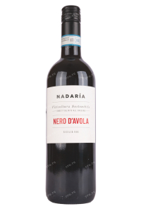 Вино Cusumano Nadaria Nero Davola IGT 2020 0.75 л