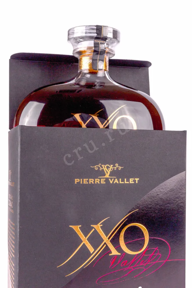 Коньяк Pierre Vallet XXO Hors dAge gift box  0.7 л