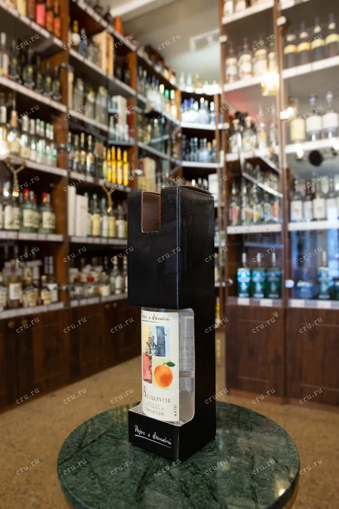 В магазине Крю Профи Acquavite Albicocche in gift box 0.5 л