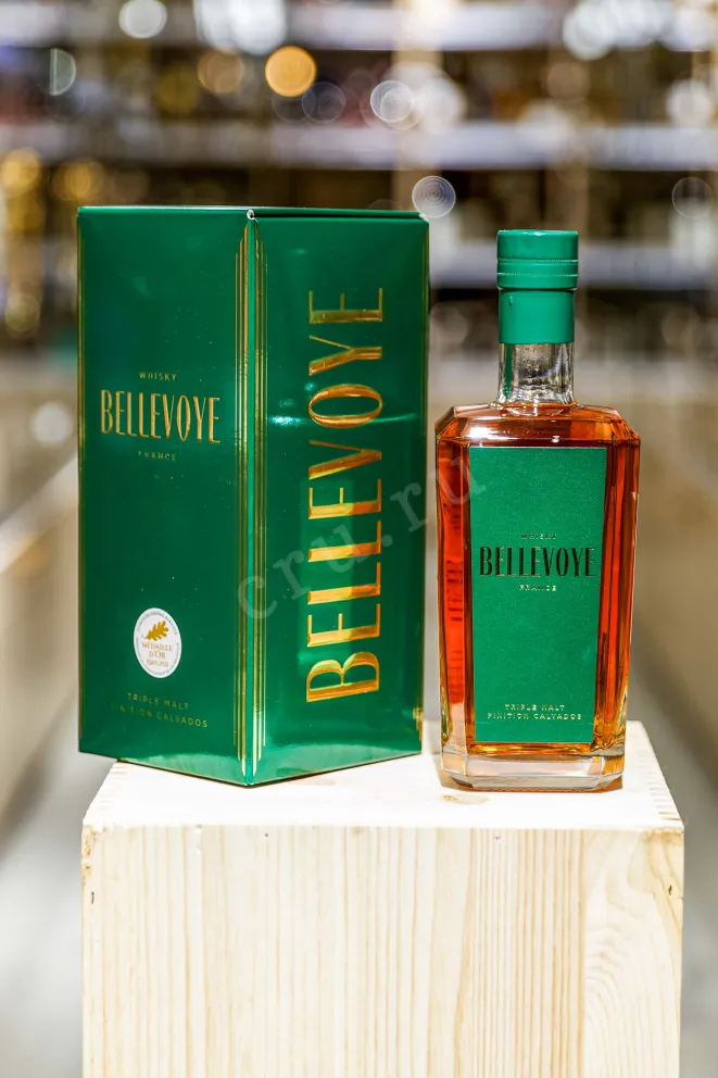Виски Bellevoye Triple Malt Finition Calvados in gift box  0.7 л