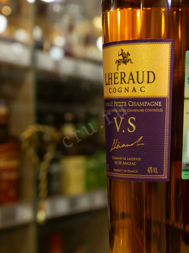 В магазине Крю Профи Lheraud Cognac VS 0.7 л