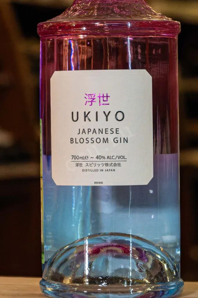 В магазине Крю Профи Ukiyo Blossom 0.7 л