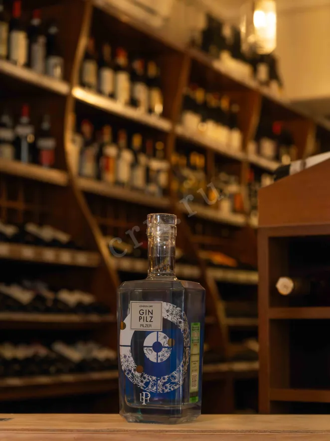В магазине Крю Профи Pilzer GinPilz Dry in gift box 0.75 л