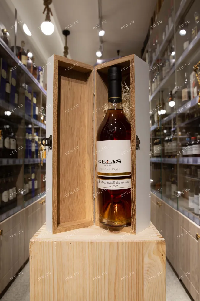 В магазине Крю Профи Gelas 1998 0.7 л