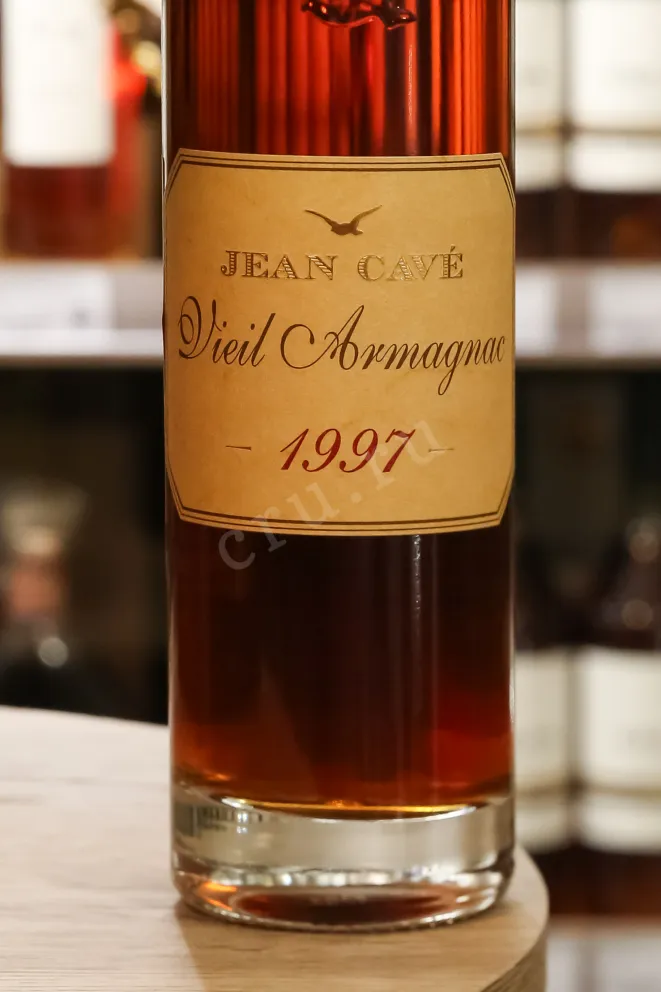 В магазине Крю Профи Jean Cave Vieil in gift box 1997 0.7 л