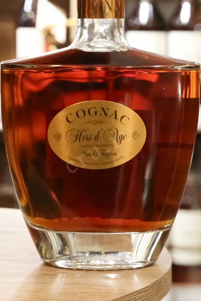 В магазине Крю Профи Michel Forgeron Hors d'Age gift box 0.7 л