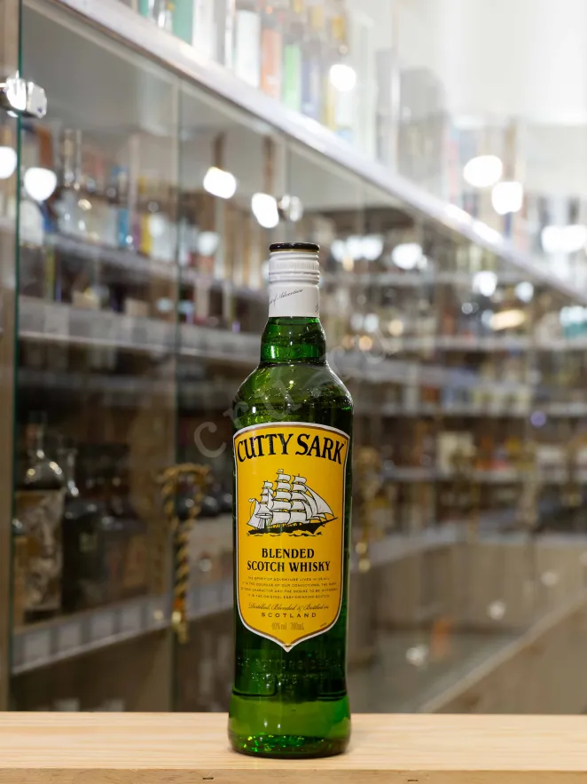 В магазине Крю Профи Cutty Sark 0.7 л
