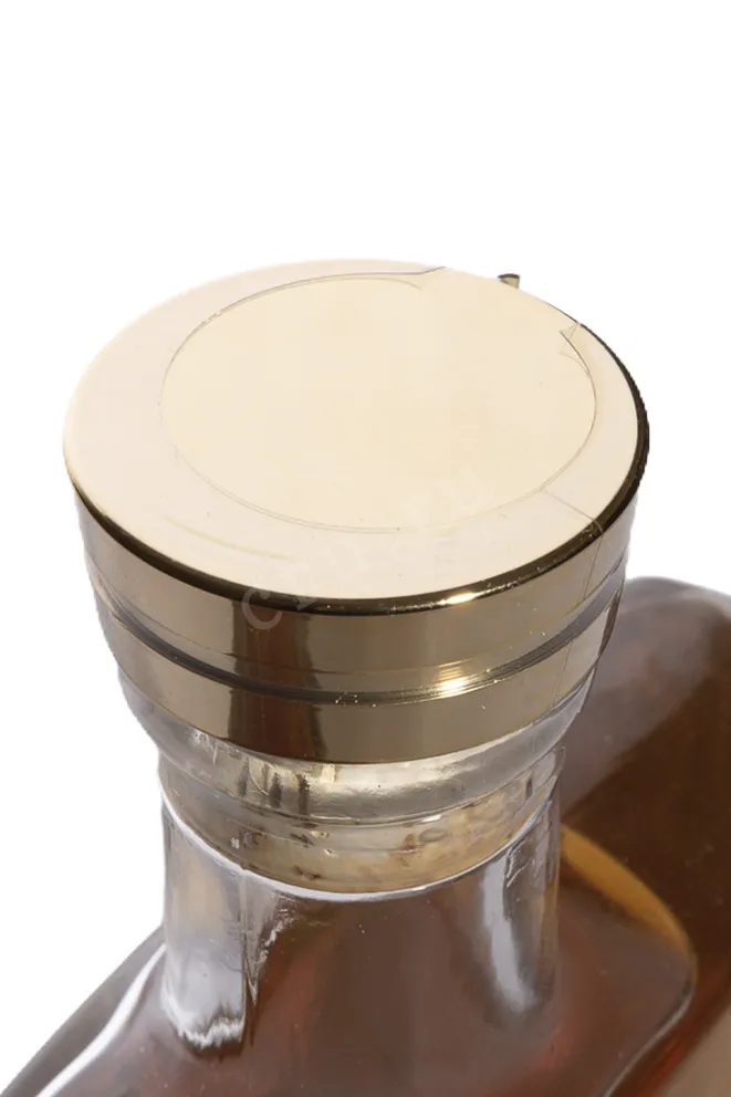 Пробка Kuna Davidoff Of Geneva Cigar Cask Finish in gift box 0.7 л