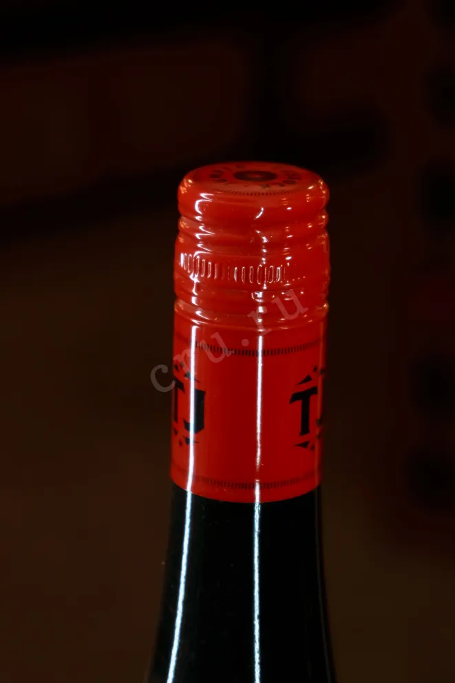 Пробка Tussock Jumper Riesling 2022 0.75 л