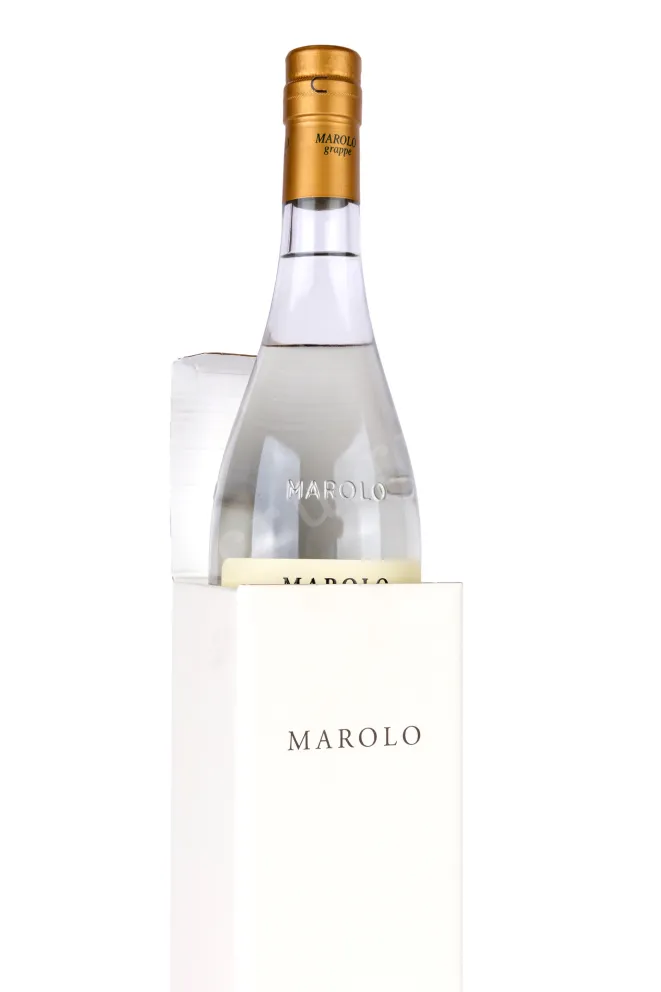 В подарочной коробке Marolo Grappa di Barolo Bussia gift box 0.7 л
