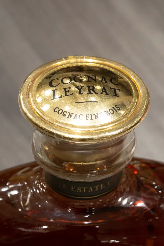 Пробка Leyrat XO Elite decanter in gift box 0.7 л