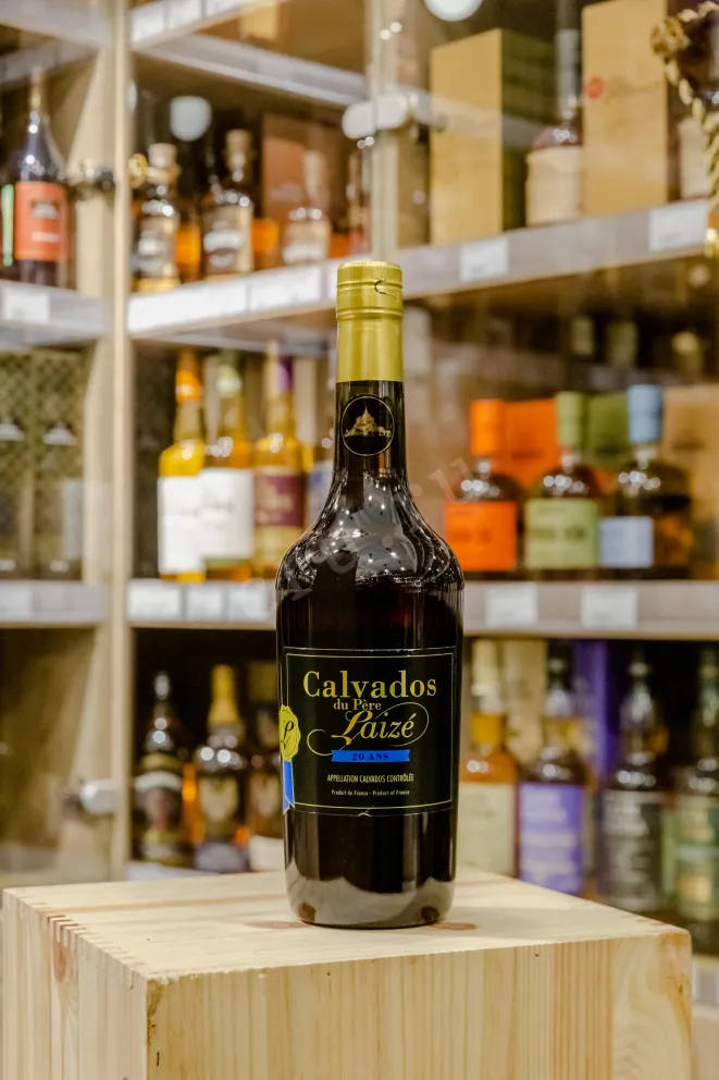 В магазине Крю Профи Du Pere Laize 20 years with gift box 0.7 л