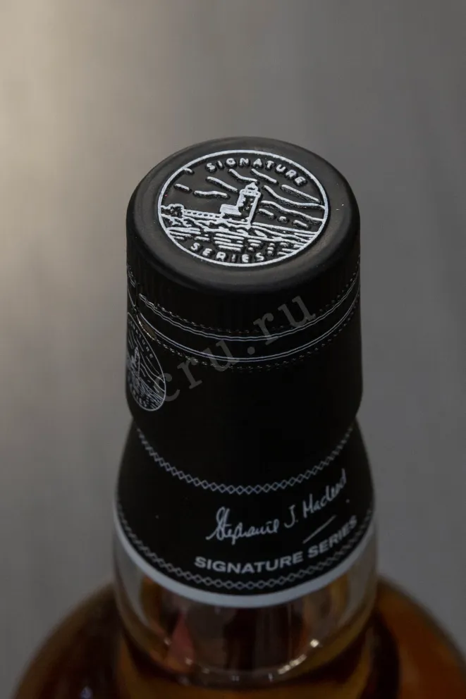 Пробка The Observatory 20 years old in gift box  0.7 л