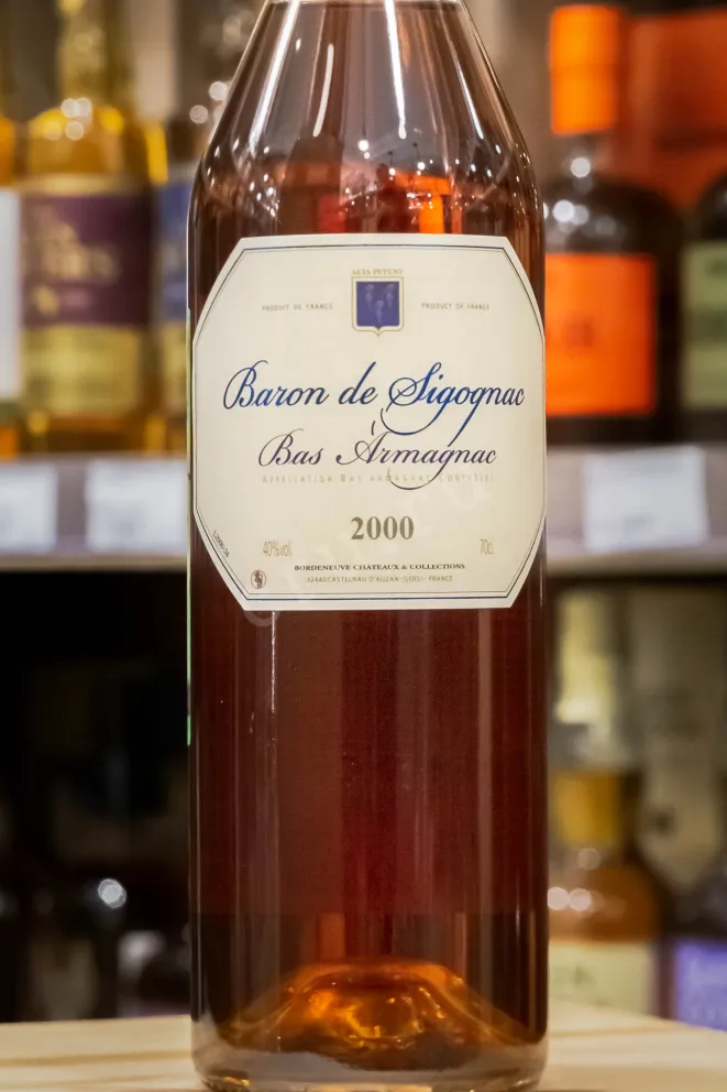 В магазине Крю Профи Baron de Sigognac wooden box 2000 0.7 л