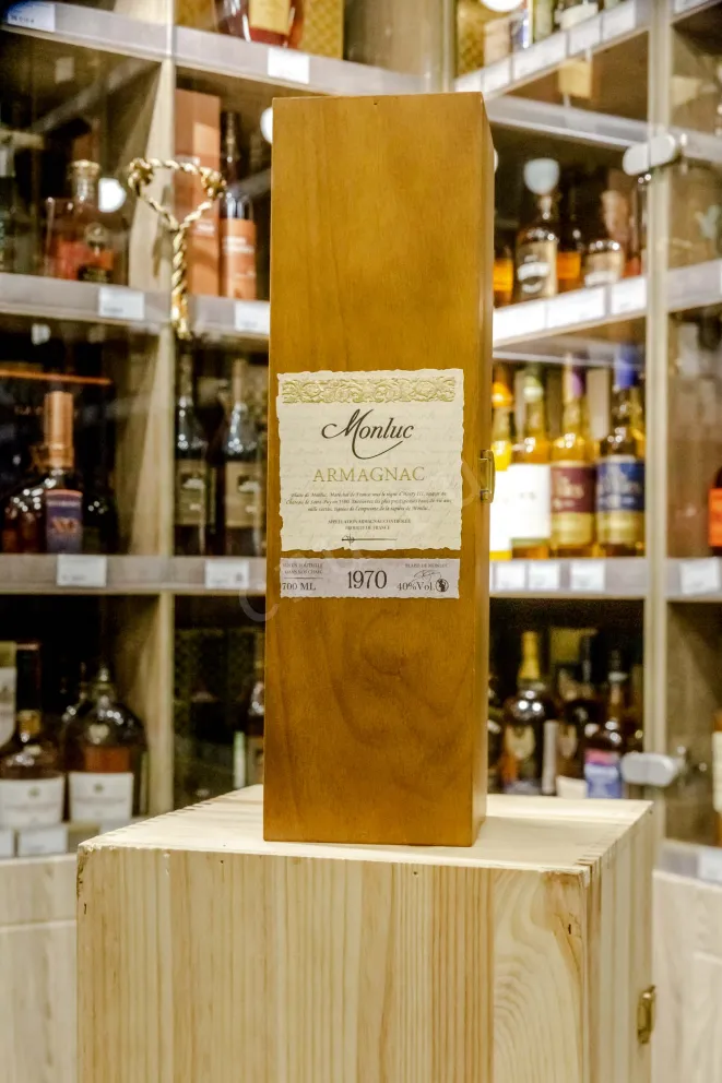 В магазине Крю Профи Monluc 1970 0.7 л