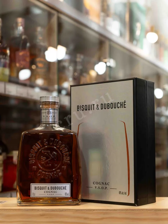 В магазине Крю Профи Bisquit VSOP gift box 0.7 л