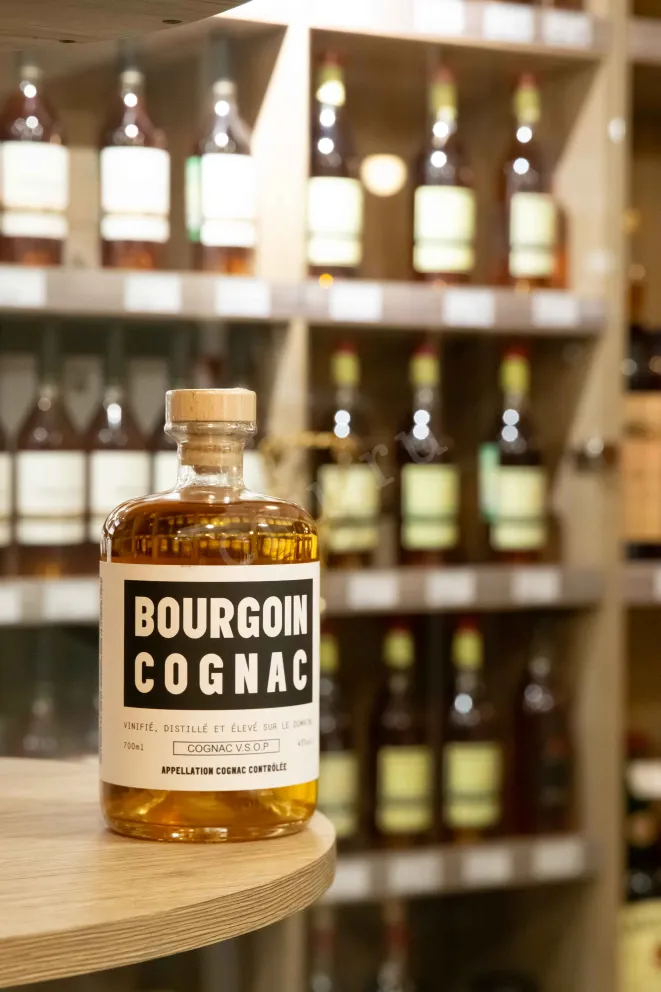 В магазине Крю Профи Bourgoin Brandy 4 years VSOP 0.7 л