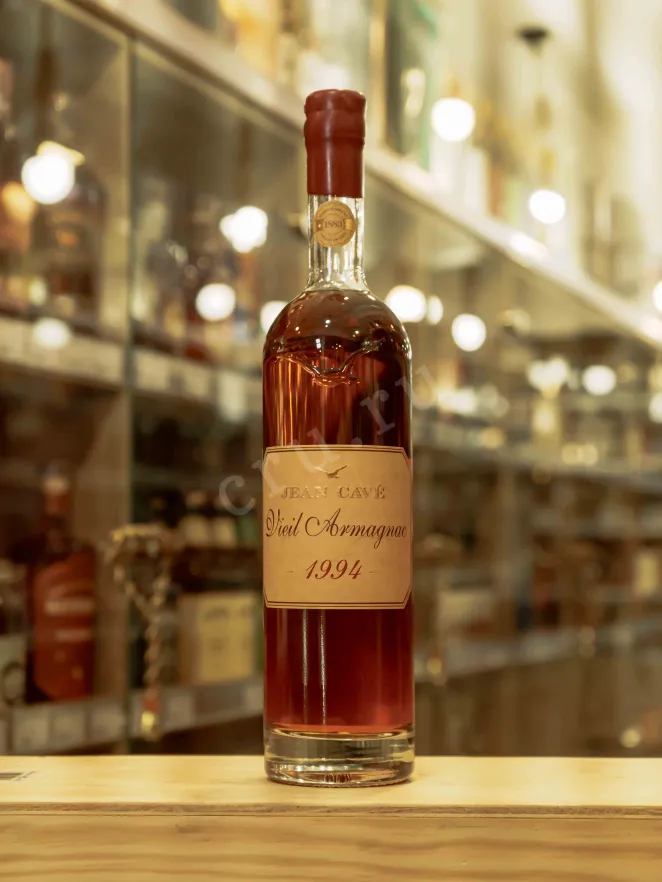 В магазине Крю Профи Jean Cave Vieil in gift box 1994 0.7 л