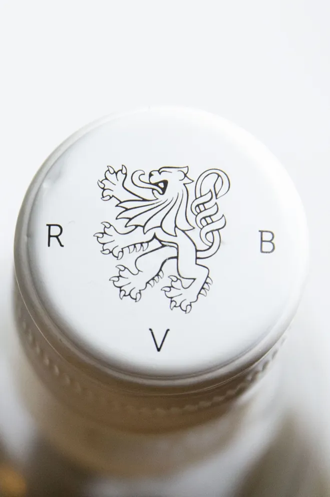 Пробка Bone Dry Riesling 2023 0.75 л