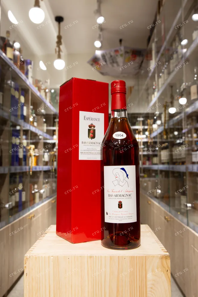 В магазине Крю Профи Domaine d'Esperance Les Tresors de d'Artagnan 1964 0.7 л