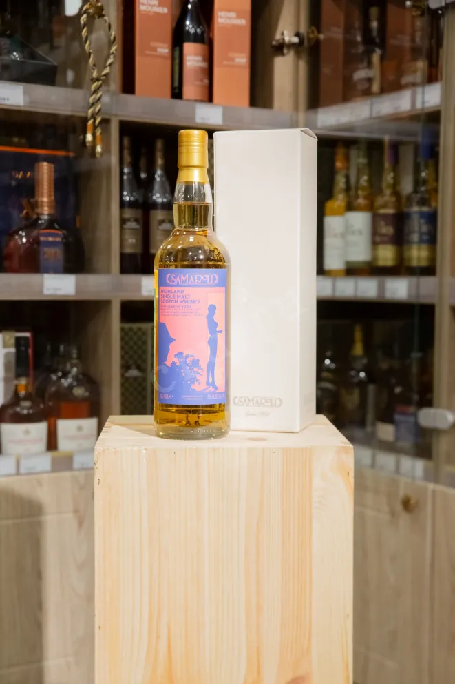 В магазине Крю Профи Samaroli Royal Braсkla in gift box 0.7 л
