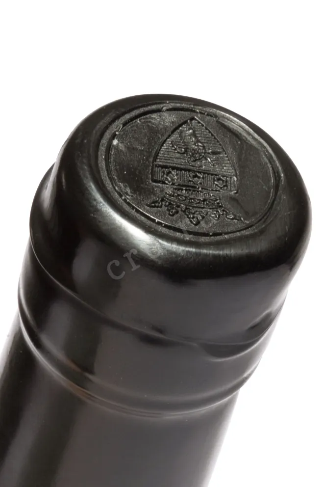 Пробка Saint Cristeau AOC in gift box 2004 0.7 л