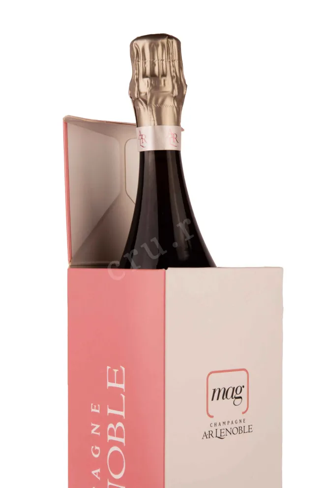В подарочной коробке AR Lenoble Rose Terroirs gift box 2015 0.75 л