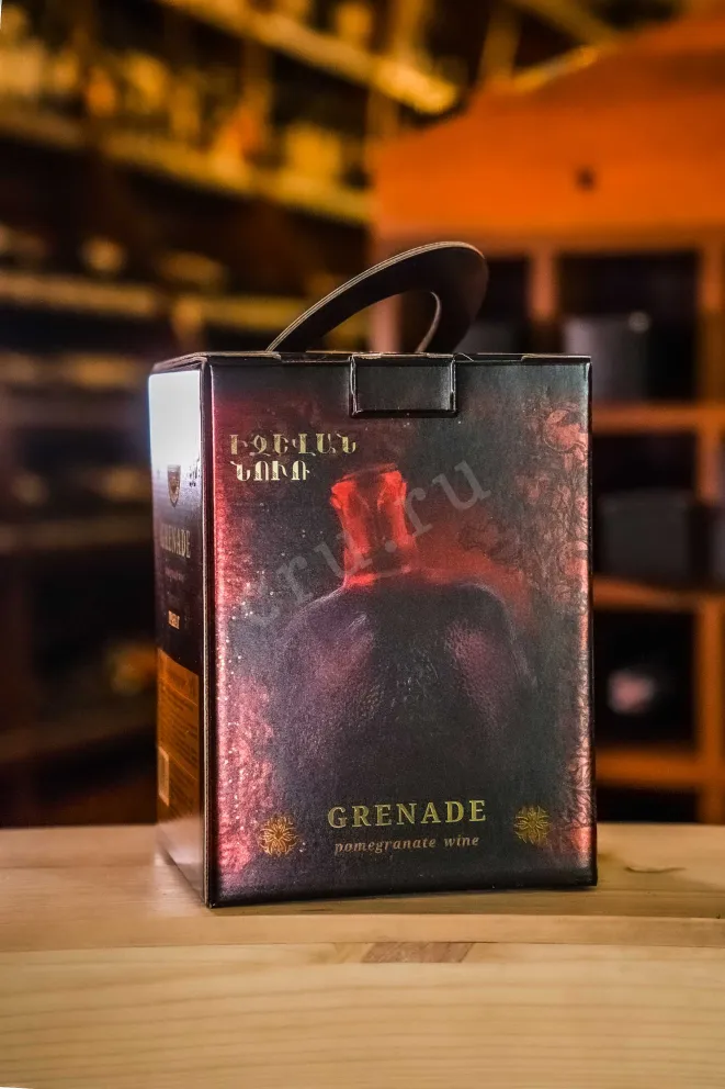 В магазине Крю Профи Ijevan Grenade souvenir bottle 0.75 л