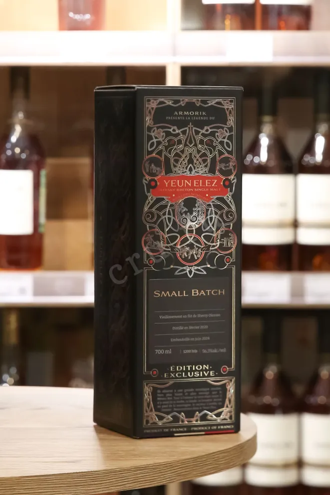 В магазине Крю Профи Yeun Elez Edition Exclusive in gift box 0.7 л