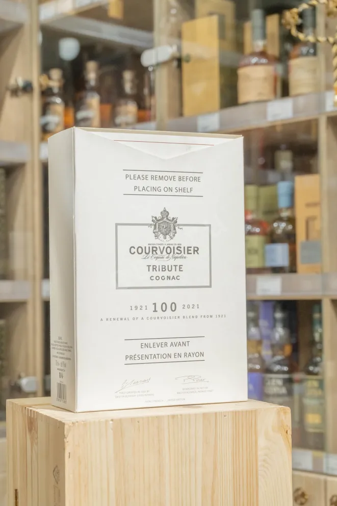 В магазине Крю Профи Courvoisier Tribute 0.7 л