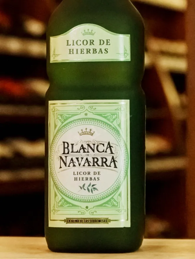 В магазине Крю Профи Blanca de Navarra Licor de hierbas 1 л