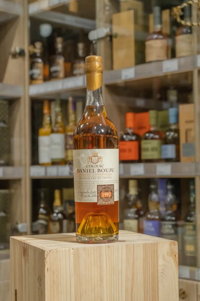 Пробка Daneil Bouju Grande Champagne Premier Cru De Cognac in gift box 1992 0.7 л